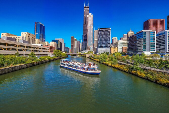 Chicago River Architecture Tour and Big Bus Hop-on Hop-off Tour - Guide Quality Can Make or Break the Cruise