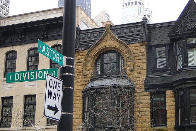 Chicago's Gold Coast Hidden History: A Self-Guided Audio Walk - How the VoiceMap Walk Works in Chicago’s Gold Coast