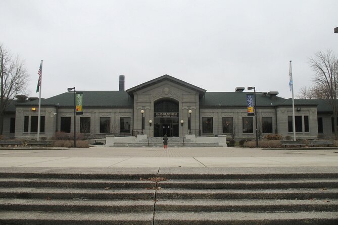 Chicago's Storied Neighborhood: An Audio Tour - Rockefeller Memorial Chapel to Robie House, architecture on the move