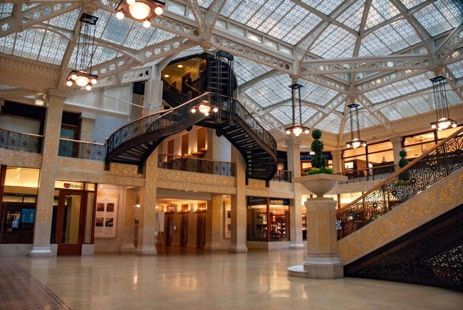Chicago: Secret Interiors Architecture Walking Tour - Key reasons this tour works so well