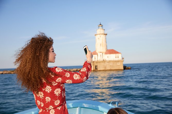 Chicago Sightseeing River and Lake Cruise - Timing Matters: Why 6:15 pm Can Be the Sweet Spot