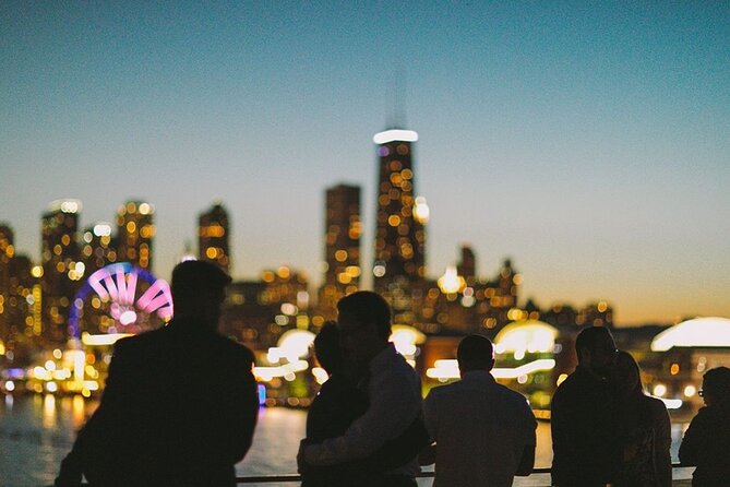 Chicago Signature Dinner Cruise on Lake Michigan - Adler Planetarium Views, Why This Stop Looks Good at Dusk