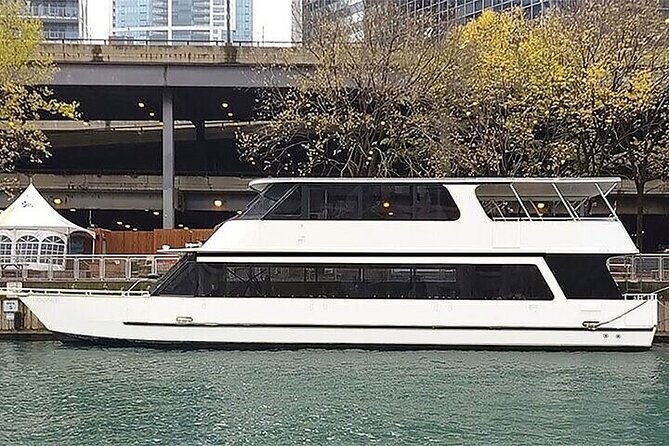 Chicago Skyline Sunday Funday Mimosa/Bloody Mary Party Cruise - Final call: should you book the Chicago Sunday Funday mimosa/Bloody Mary cruise?