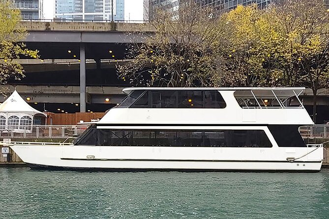 Chicago Skyline Tiki Chic Party Cruise on Lake Michigan - The Cruise Route: Chicago Lock to Navy Pier and Downtown Architecture