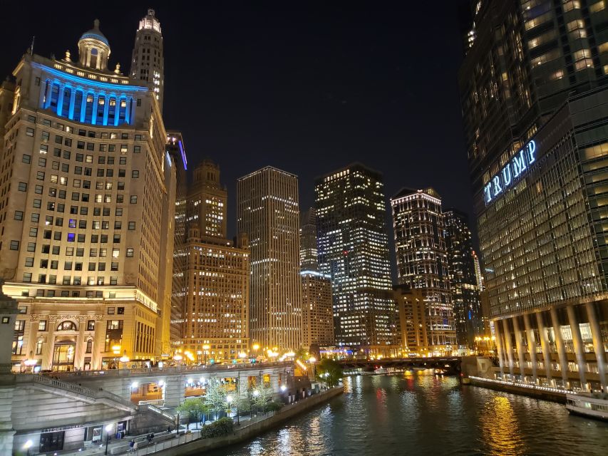 Chicago: Sunset Tour by Open-top Bus with Live Guide - Museum Campus and Lake Michigan: Where the Sunset Looks Best