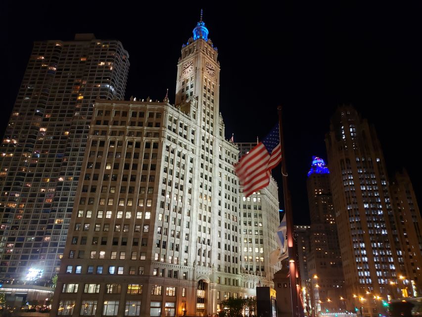 Chicago: Sunset Tour by Open-top Bus with Live Guide - Comfort, Seating, and What to Bring for a Better Ride