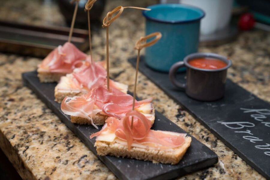 Chicago: Tapas & Flamenco Dinner in Ukrainian Village - Key Takeaways Before You Go
