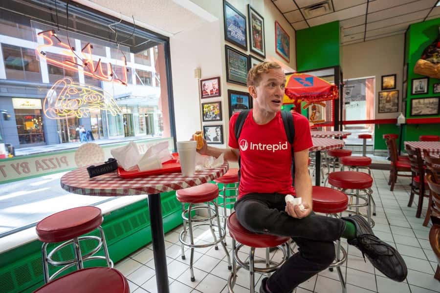 Chicago: The Ultimate Foodie Walking Tour with Tasty Stops - Loop District: Where Chicago’s Food Culture Started Showing Up
