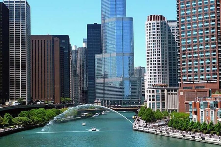 Chicago: Tiki Bar Cruise on Chicago River or Lake Michigan - Inside the Climate-Controlled Lounge and Restrooms
