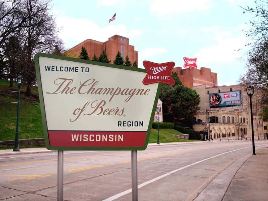 Chicago to Milwaukee Day Trip: City Tour with Miller Brewery - Harley-Davidson Museum: More Than a Stop for Motorcycle Fans