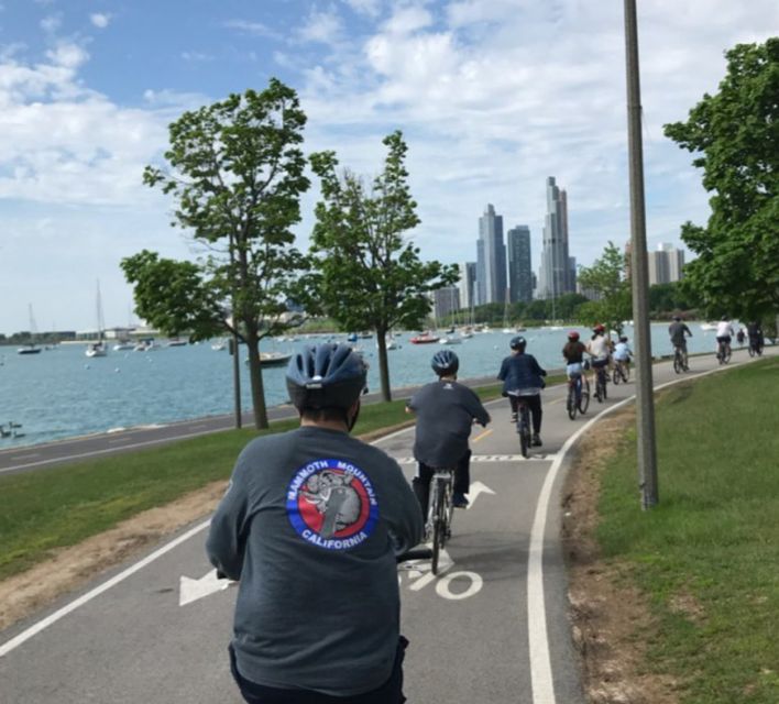 Chicago: Ultimate City Attractions Bike Tour - Museum Campus and Burnham Harbor: architecture and harbor views at bike speed