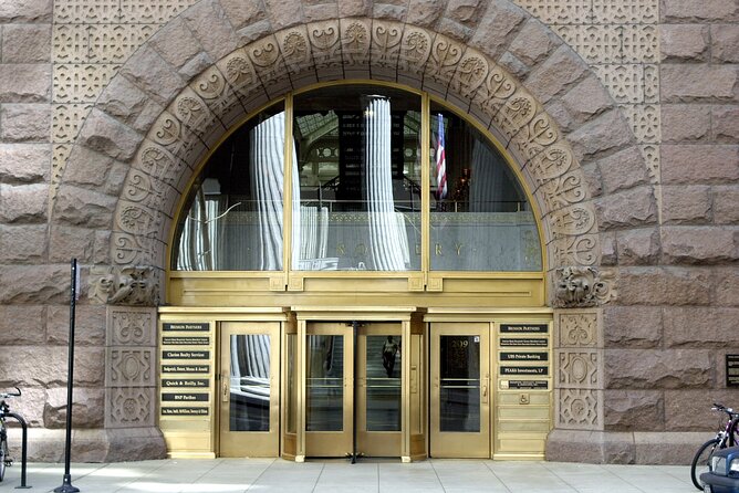 Chicago Walking Tour: Art Deco Skyscrapers Loop - Stop 6: Chicago Architecture Center galleries, included with your ticket