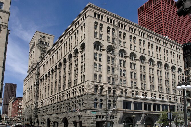 Chicago Walking Tour: Historic Skyscrapers - Why this 90-minute Loop walk hits the sweet spot