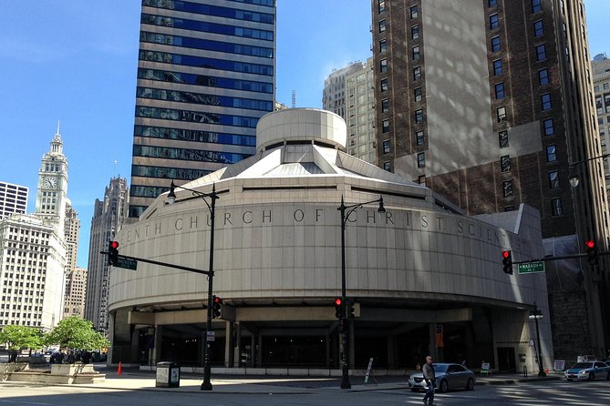 Chicago Walking Tour: Modern Architecture - Michigan Avenue Sightline and the Apple Store Stop