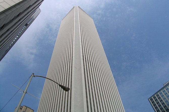 Chicago Walking Tour: Modern Architecture - Pacing, Group Size, and What to Wear in the Loop
