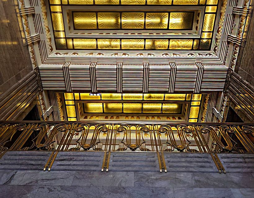 Chicago Walking Tour: See Inside Art Deco Masterpieces - The Point of Going Inside: It Changes How You Read the Buildings