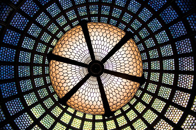 Chicago Walking Tour: Tiffany Treasures - How the guide connects Tiffany glass to Chicago architecture