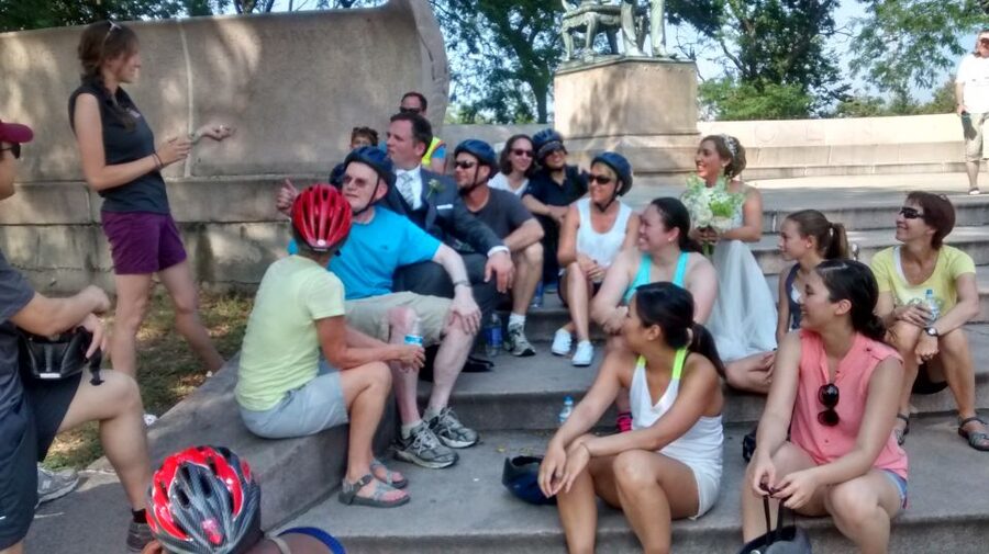 Chicago: Westside Food Tasting Bike Tour with Guide - Wicker Park: hipster hot spot bites and neighborhood attitude