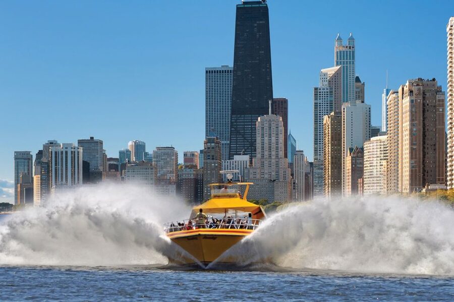 City Cruises Chicago: 75-min Speedboat Architecture Cruise - Comfort, clothing, and getting your best seat