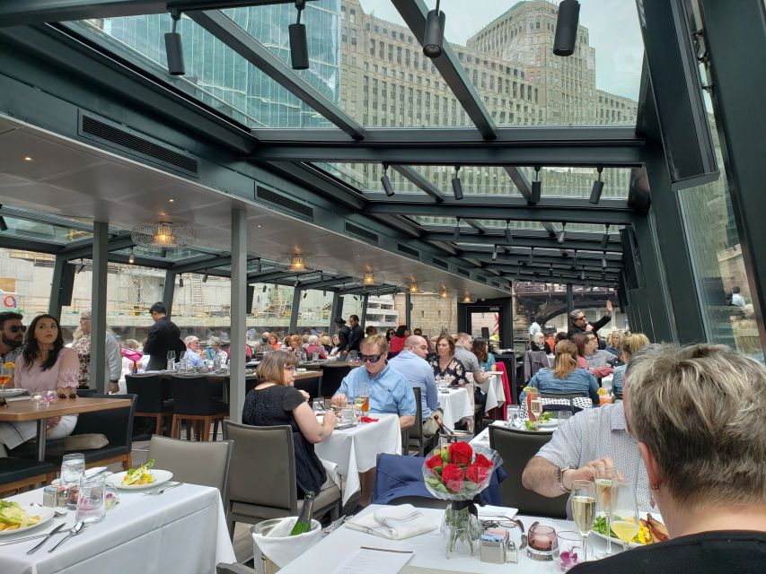 City Cruises Chicago: Brunch, Lunch, or Dinner River Cruise - Brunch vs lunch vs dinner: how the vibe changes
