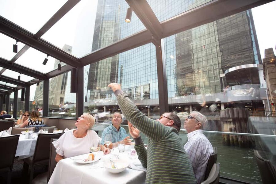 City Cruises Chicago: Brunch, Lunch, or Dinner River Cruise - Alcohol, coffee, and the cash bar reality
