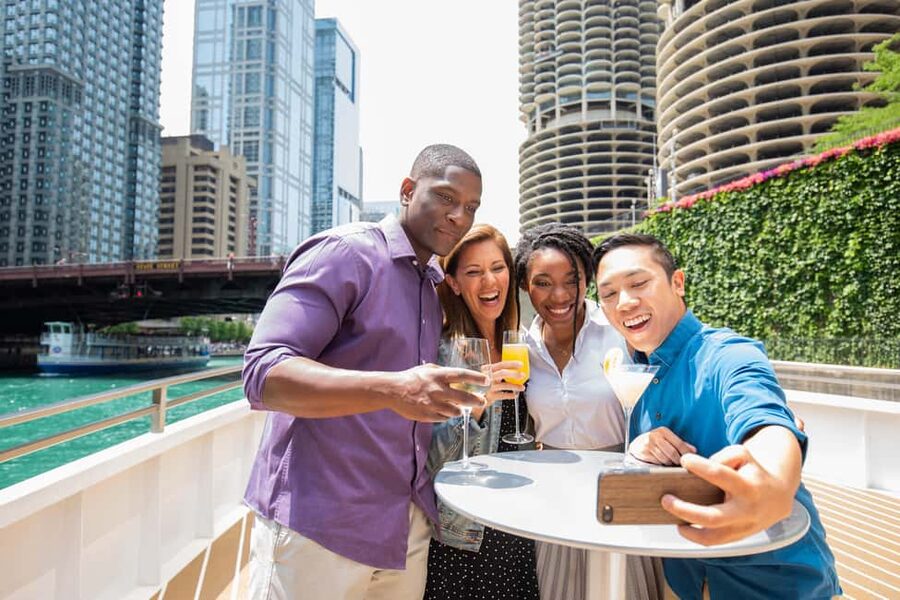 City Cruises Chicago: Brunch, Lunch, or Dinner River Cruise - Dress code and what not to bring on board
