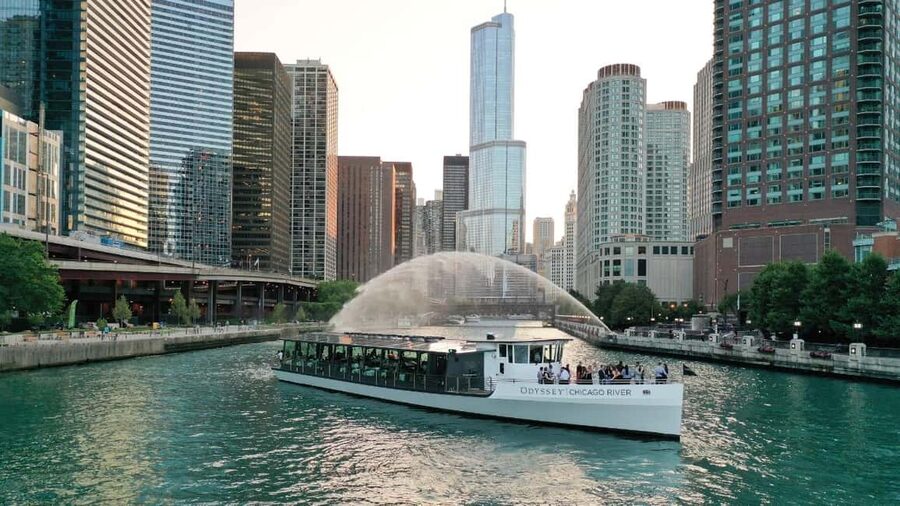 City Cruises Chicago: Brunch, Lunch, or Dinner River Cruise - What the glass-walled dining room does for your views