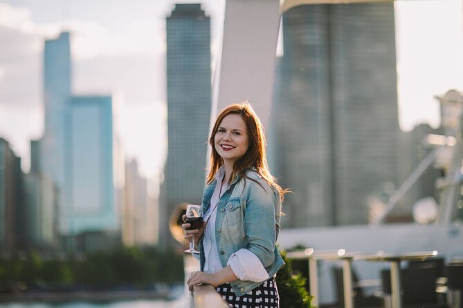 City Cruises Chicago: Fireworks Signature Dinner Cruise - Fireworks on Lake Michigan: why the ending matters