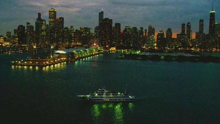 City Cruises Chicago: Lake Michigan Lunch or Dinner Cruise - Onboard DJ Fun, Games, and How the Energy Works