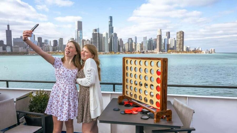 City Cruises Chicago: Lake Michigan Lunch or Dinner Cruise - Getting Onboard at Navy Pier, Then Settling in Fast