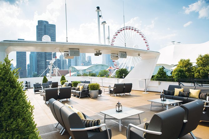City Cruises Chicago: Premier Lake Michigan Brunch Cruise - The 2-hour route: skyline views from North Avenue Beach to Navy Pier