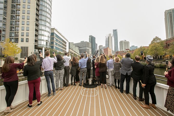 City Cruises Chicago: River Architectural Lunch Cruise - Comfortable inside deck, photo windows, and the sound reality check