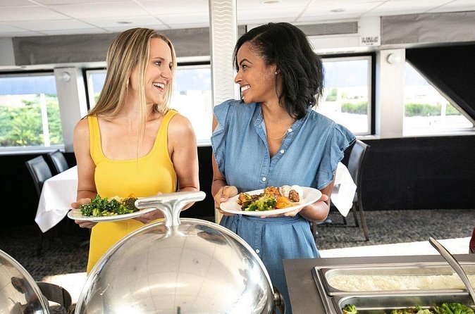 City Cruises Chicago: Signature Brunch Cruise on Lake Michigan - Brunch buffet and unlimited mimosas, what that means for your day