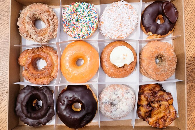 Delicious Donuts & Sweet Treats: West Loop Walking Tour - Strolling the West Loop and Restaurant Row for Real Context