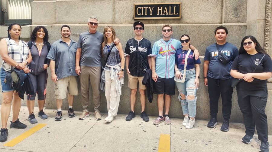 Downtown Chicago TV & Movie Filming Locations Walking Tour - Ocean’s Eleven and Harold Washington Library: A Real Landmark Moment