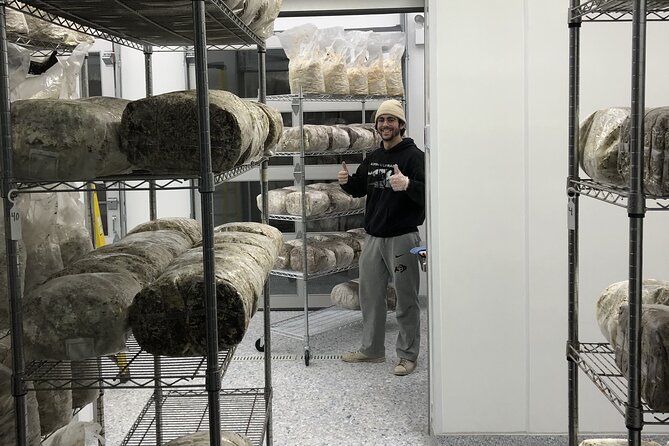 Explore Chicago’s Indoor Mushroom Farm Experience - Group Size and Comfort: What the 25-Person Limit Means