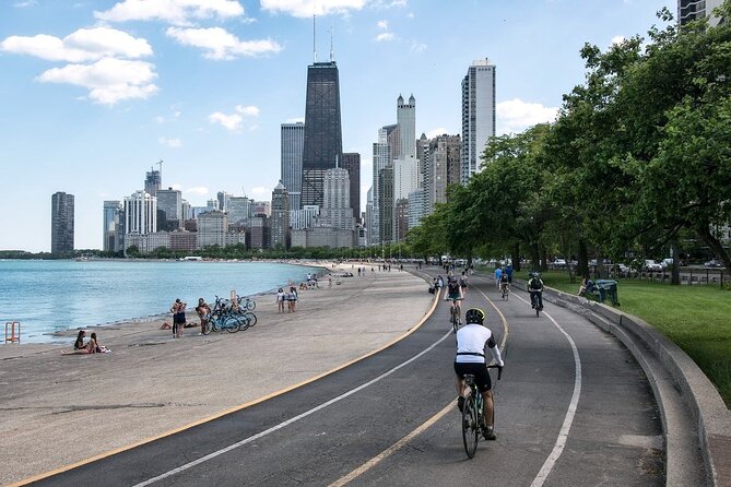 Fun Chicago Bike Tour with Pizza, Hot Dogs, Cupcakes and Beer - Price and What You Actually Get for $179 Per Person