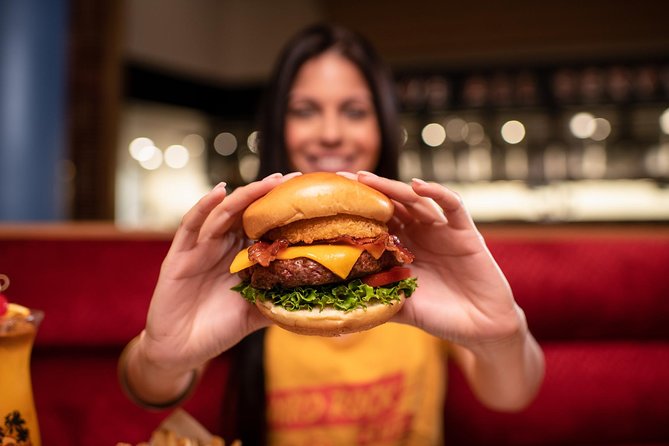 Hard Rock Cafe Chicago - Choosing the right set menu: Acoustic vs Electric