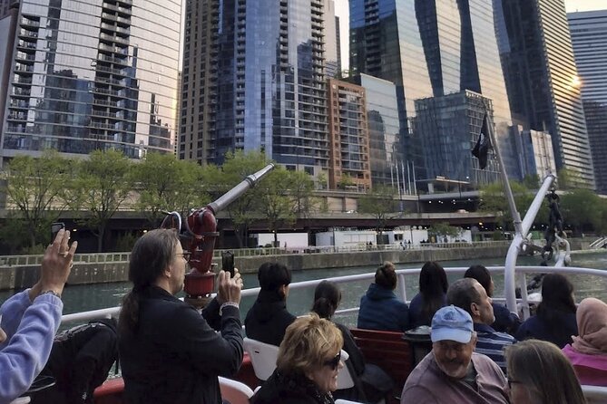 Historical and Architectural Chicago Fireboat River & Lake Cruise - Guide style and timing: how to get the most from the narration