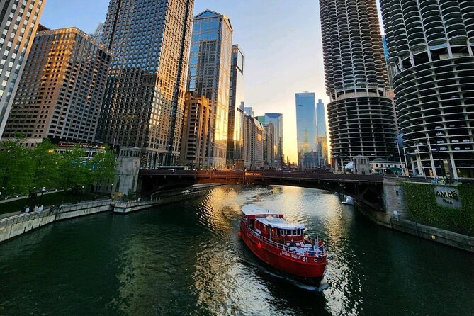 Historical and Architectural Chicago Fireboat River & Lake Cruise - Chicago River narration: architecture, city facts, and fire-service stories