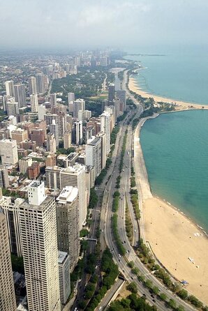 Lake Michigan Skyline Cruise in Chicago - Seats, Deck Choice, and the Wind Reality Check