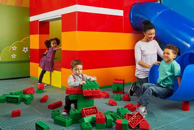 LEGOLAND Discovery Center Chicago Admission Ticket - The 4D Theater and character moments: media that gets kids moving
