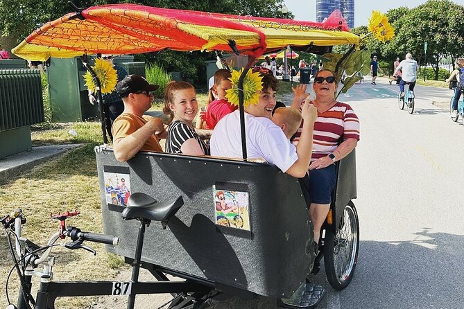 Lincoln Park Secrets: Private Enchanted Pedicab History Tour - Key reasons this Lincoln Park Secrets pedicab tour works
