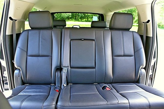 Midway Airport Transfer to Chicago by Luxury SUV - Inside Meet - Downtown Drop-Off Limits, What the 5-Mile Rule Means for Your Hotel