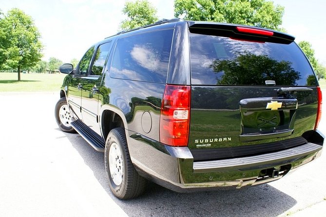 O'Hare Airport Transfer to Chicago, Curbside - Luxury SUV - Drop-off in Chicago: straight to your address, no map gymnastics
