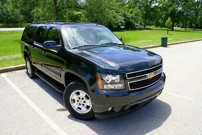 O'Hare Airport Transfer to Chicago, Curbside - Luxury SUV - Price and value: $160 per group up to 6, with fees handled