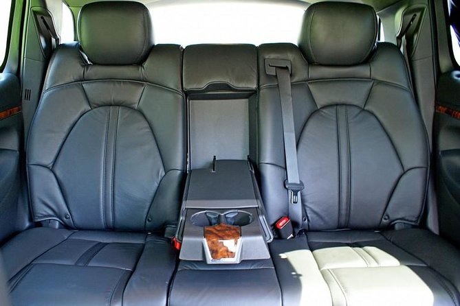 O'Hare Airport Transfer to Chicago, Sedan, Curbside - Top Rated - Price and Value: When $133 Per Vehicle Makes Sense