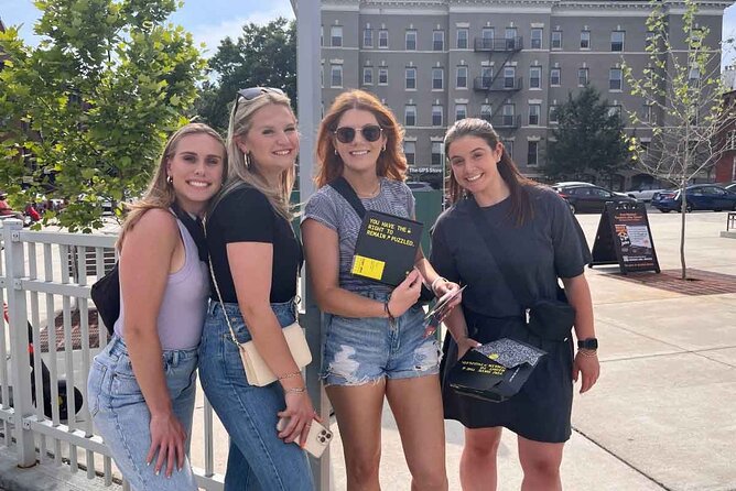 Outdoor Escape Room in Old Town Chicago - Key points at a glance