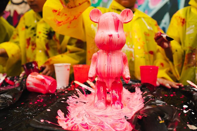 Private Bear Painting Class in Chicago - Fluid Bears in Chicago: A private bear painting class for real beginners