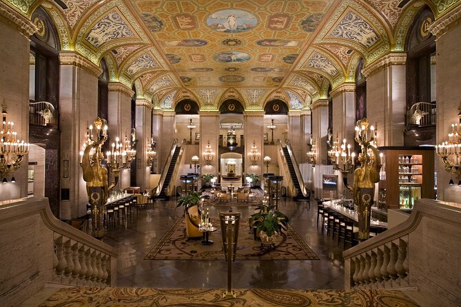 Private Chicago Architecture Walking Tour - Chicago Athletic Association hotel: Venetian Gothic plus modern comfort
